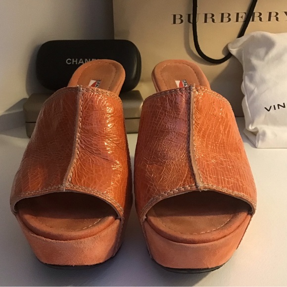 NWOT Italian Made Suede Heeled Mules - Picture 3 of 9